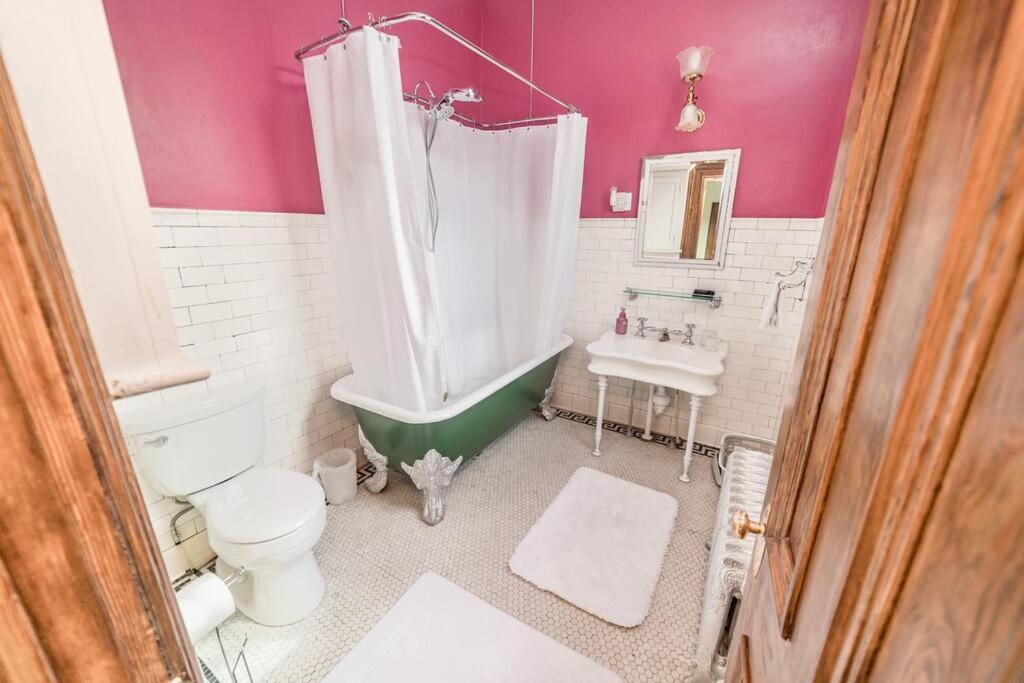 Apartament Peaceful Easy Feelings - King Sized Bed - Sleeps 2 Lynchburg Zewnętrze zdjęcie